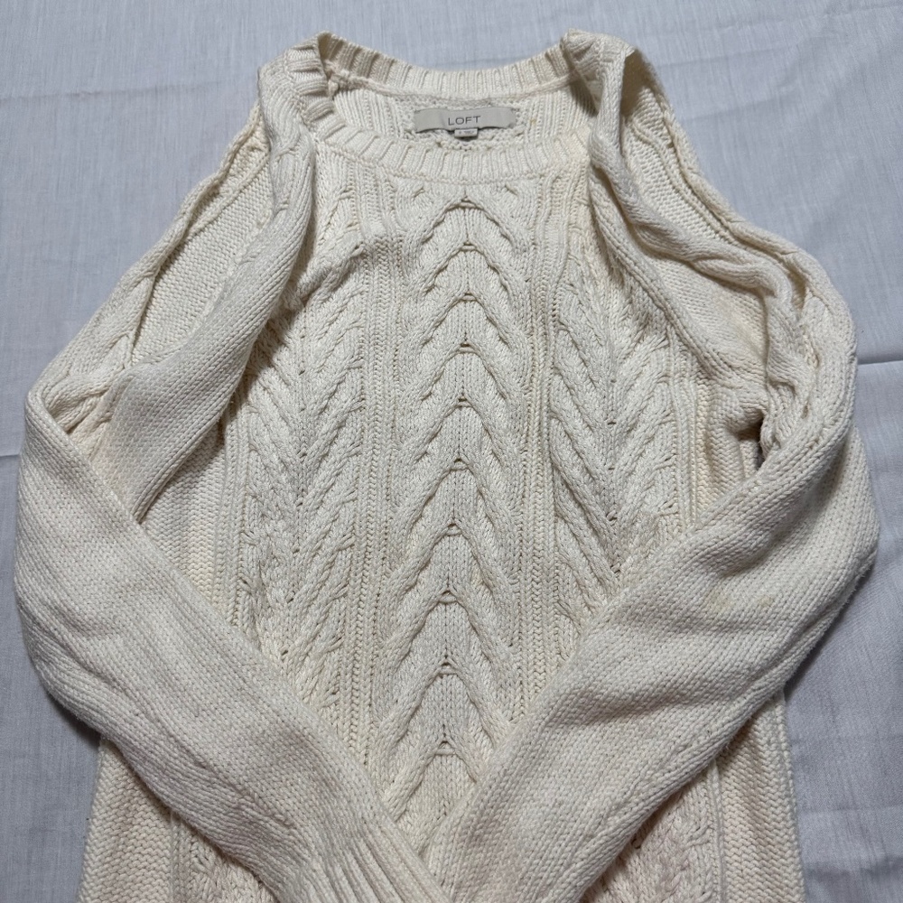 white knitted sweater brand loft size small